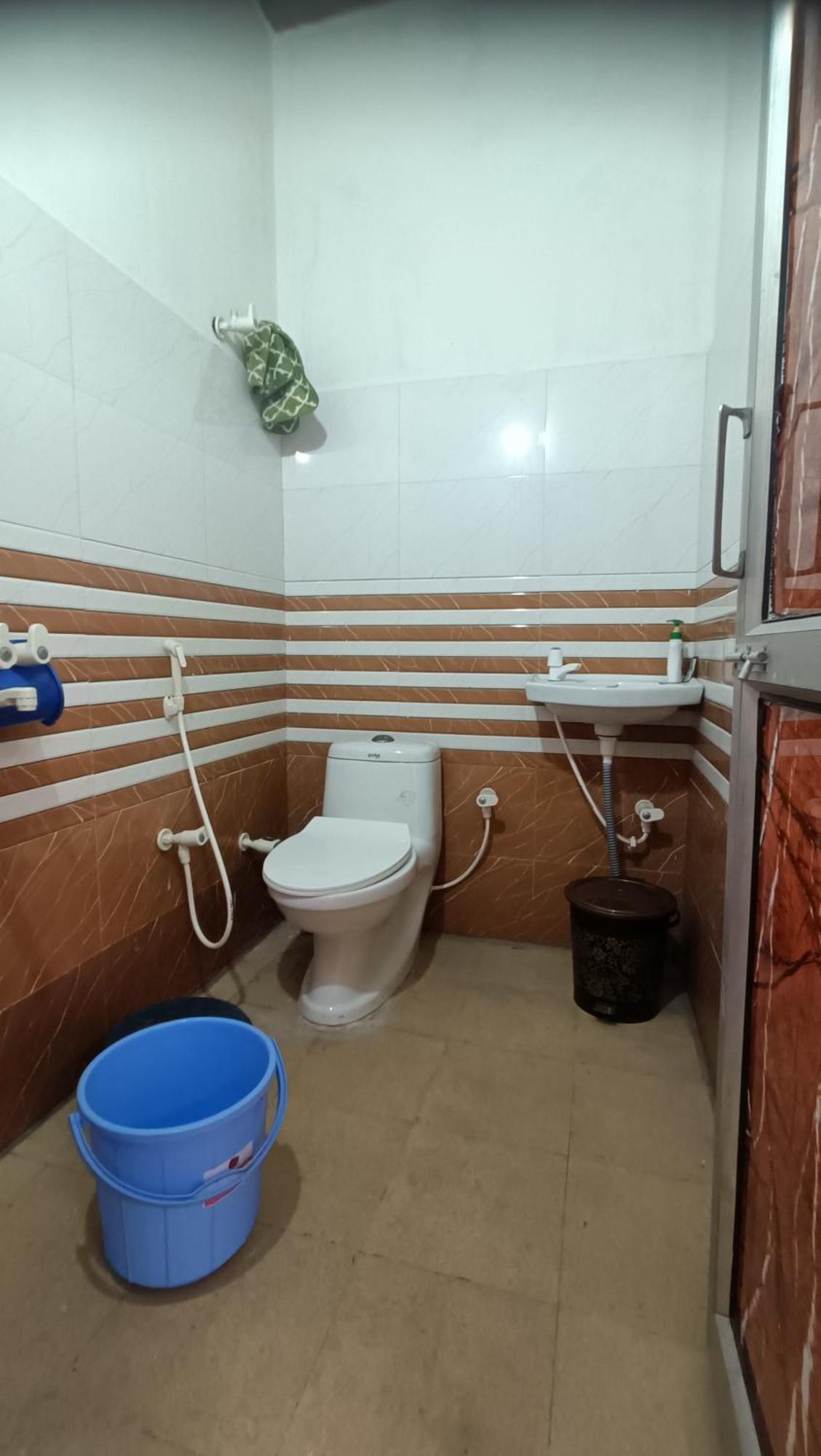 מטורה Keshav Narayan Home Stay מראה חיצוני תמונה